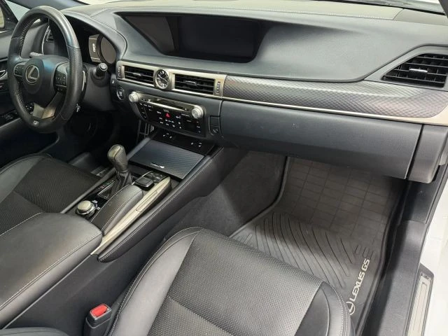 2020 Lexus GS 4th Gen - Image 11 of 31