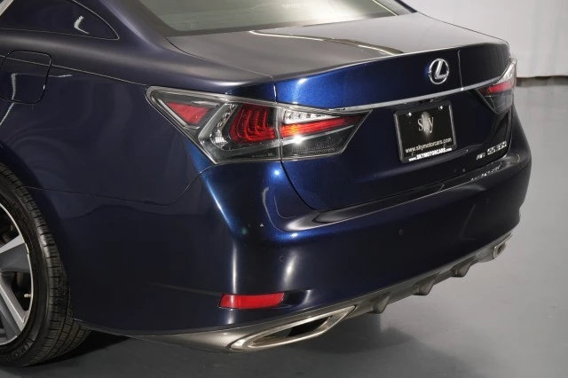 2020 Lexus GS 4th Gen - Image 15 of 31