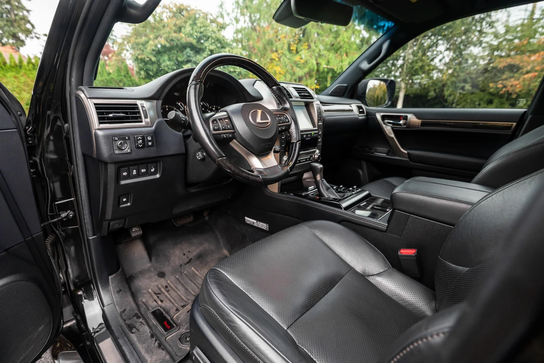 2020 Lexus GX 2nd Gen - Image 25 of 31