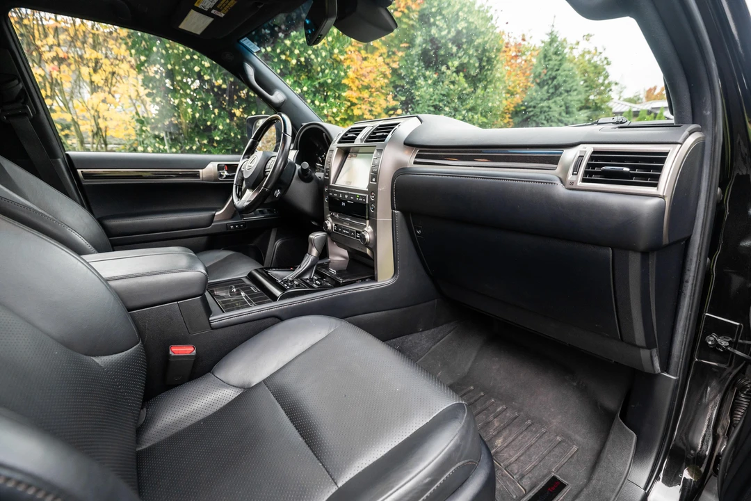 2020 Lexus GX 2nd Gen - Image 29 of 31