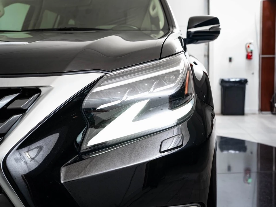 2020 Lexus GX 2nd Gen - Image 16 of 21