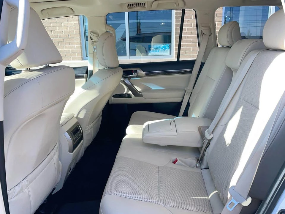 2020 Lexus GX 2nd Gen - Image 19 of 20