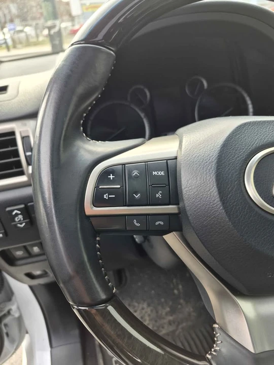 2020 Lexus GX 2nd Gen - Image 8 of 16