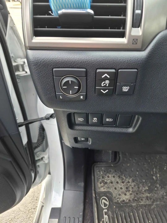 2020 Lexus GX 2nd Gen - Image 10 of 16