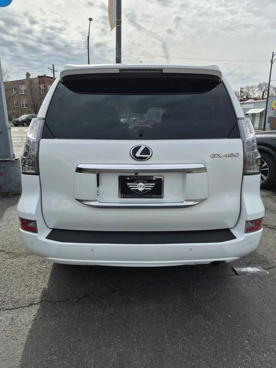 2020 Lexus GX 2nd Gen - Image 13 of 16