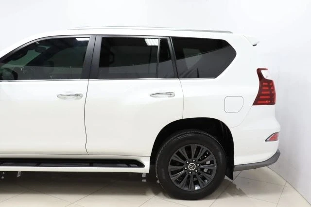 2020 Lexus GX 3rd Gen - Image 8 of 12