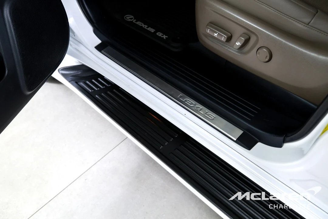 2020 Lexus GX 2nd Gen - Image 16 of 21