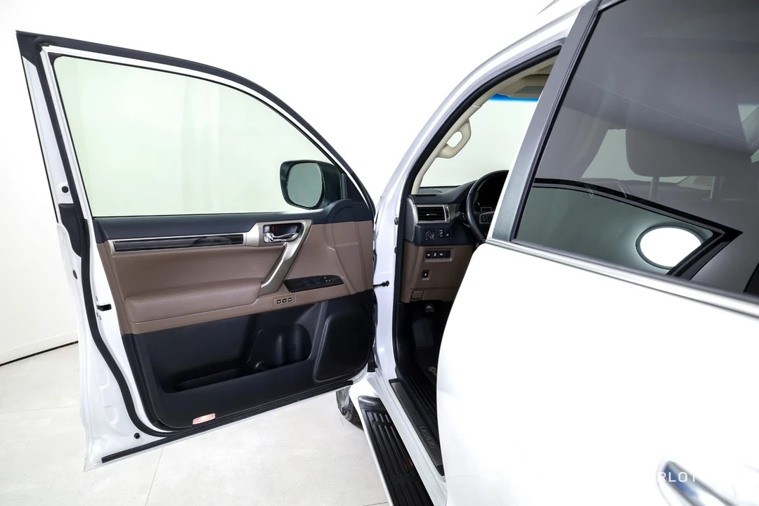 2020 Lexus GX 2nd Gen - Image 10 of 21