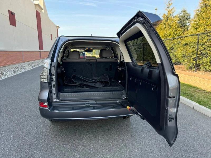 2020 Lexus GX 2nd Gen - Image 11 of 12