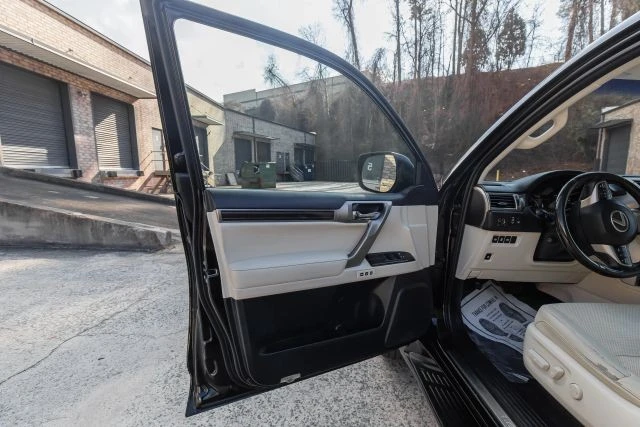 2020 Lexus GX 2nd Gen - Image 16 of 21