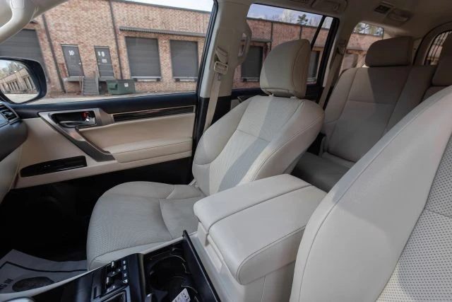 2020 Lexus GX 2nd Gen - Image 19 of 21