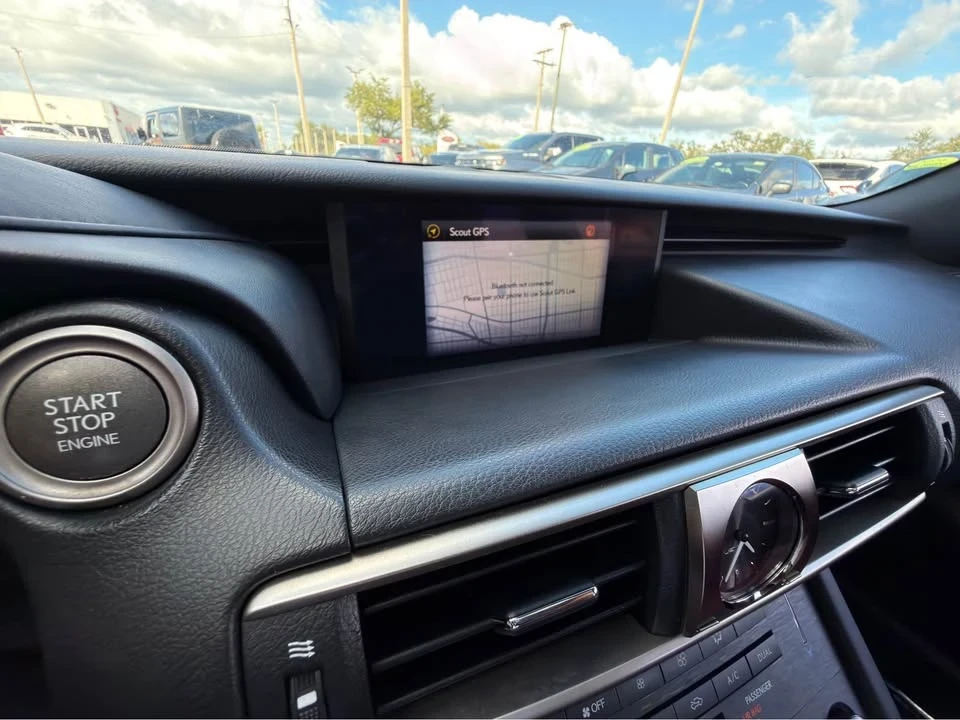 2020 Lexus IS 3rd Gen - Image 11 of 15