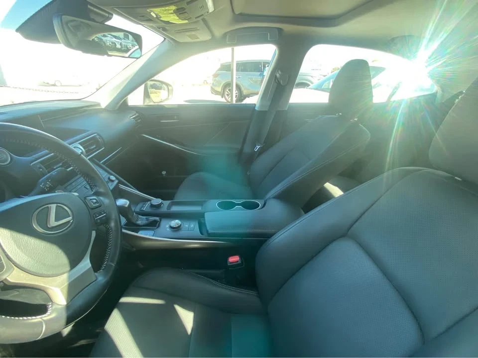 2020 Lexus IS 3rd Gen - Image 5 of 6