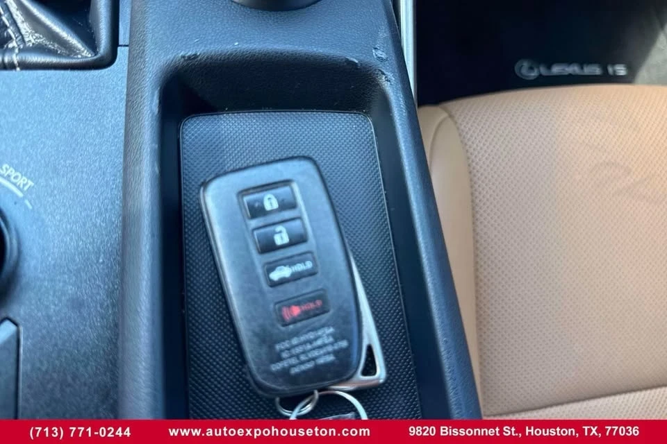 2020 Lexus IS 3rd Gen - Image 10 of 19