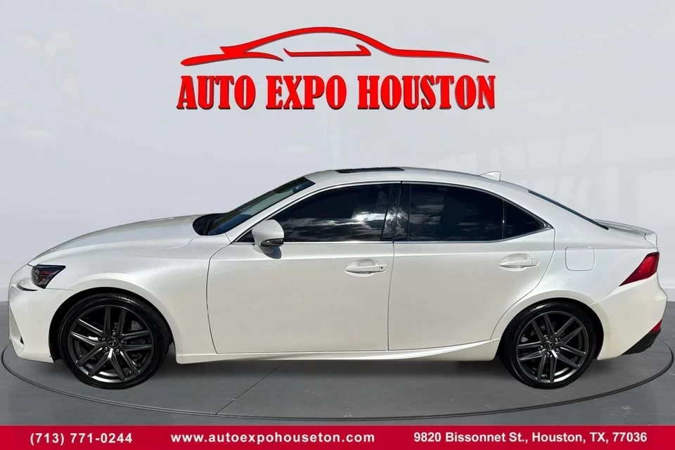 2020 Lexus IS 3rd Gen - Image 18 of 19
