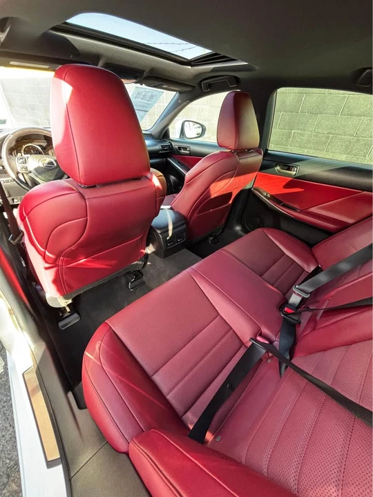 2020 Lexus IS 3rd Gen - Image 4 of 6