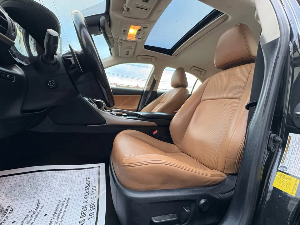 2020 Lexus IS 3rd Gen - Image 5 of 7