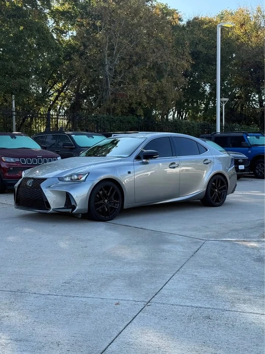 2020 Lexus IS 3rd Gen - Image 3 of 13