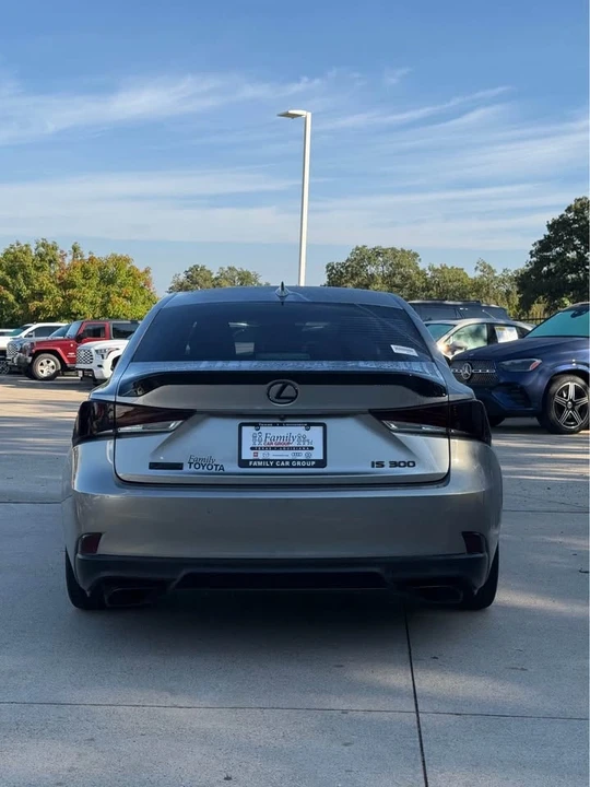 2020 Lexus IS 3rd Gen - Image 6 of 13
