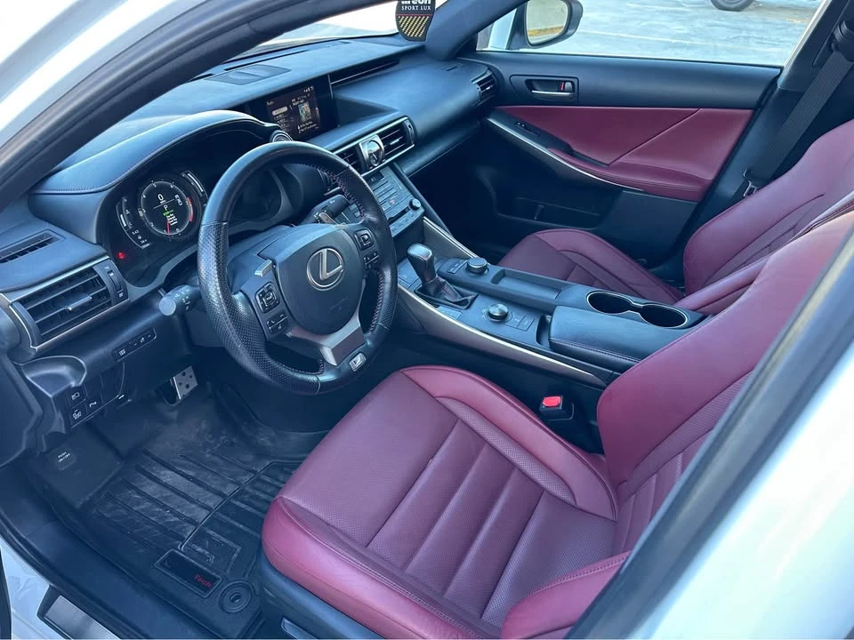 2020 Lexus IS 3rd Gen - Image 5 of 6