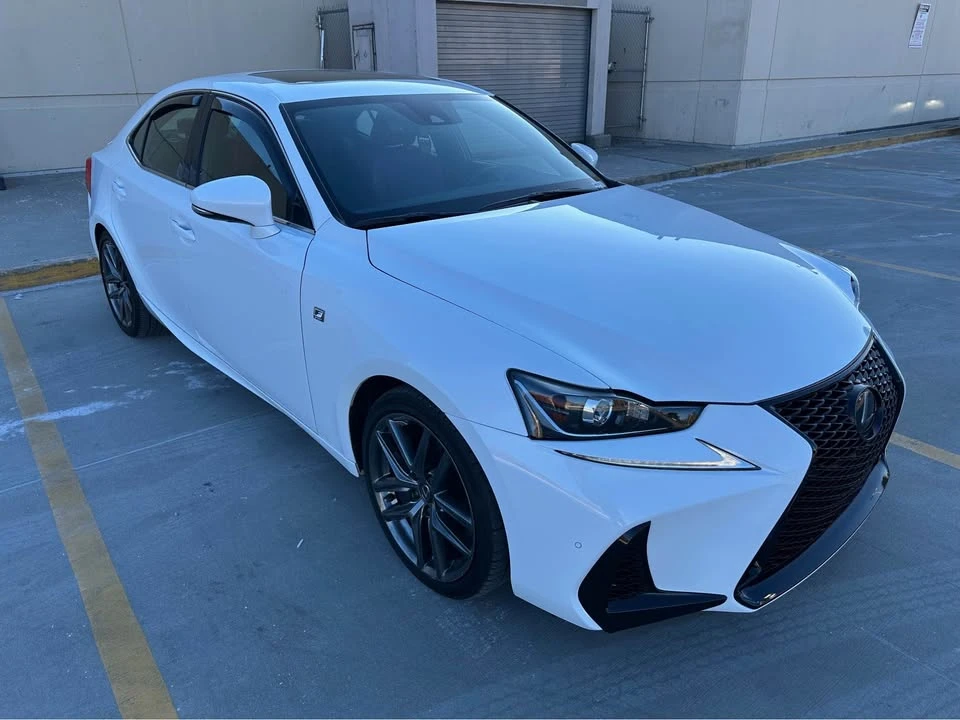 2020 Lexus IS 3rd Gen - Image 4 of 6