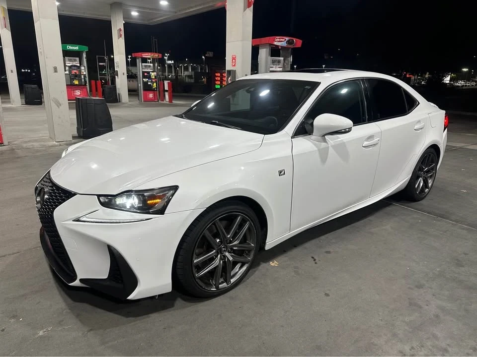 2020 Lexus IS 3rd Gen - Image 6 of 20