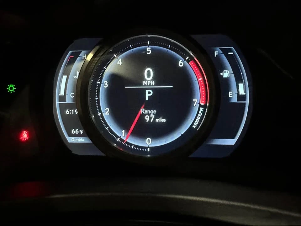 2020 Lexus IS 3rd Gen - Image 19 of 20