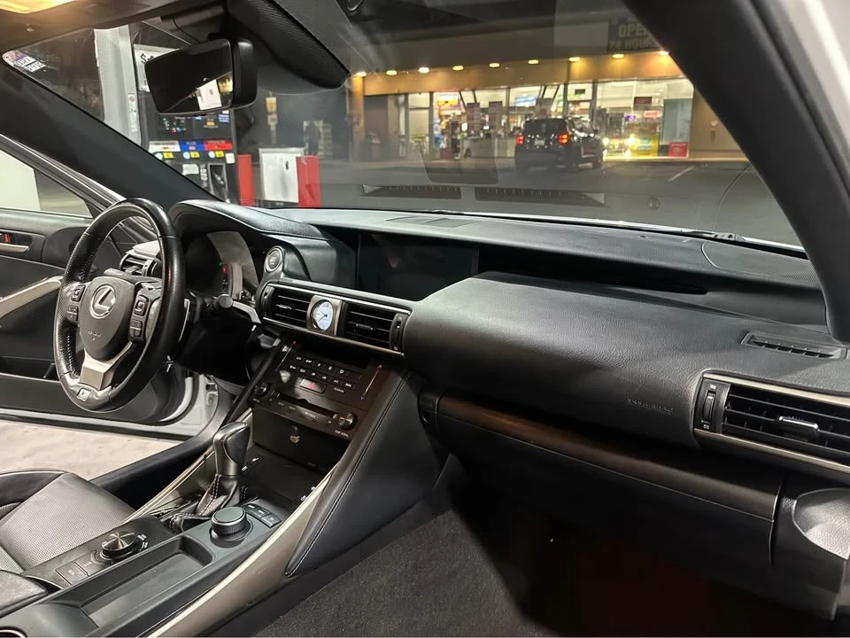 2020 Lexus IS 3rd Gen - Image 16 of 20