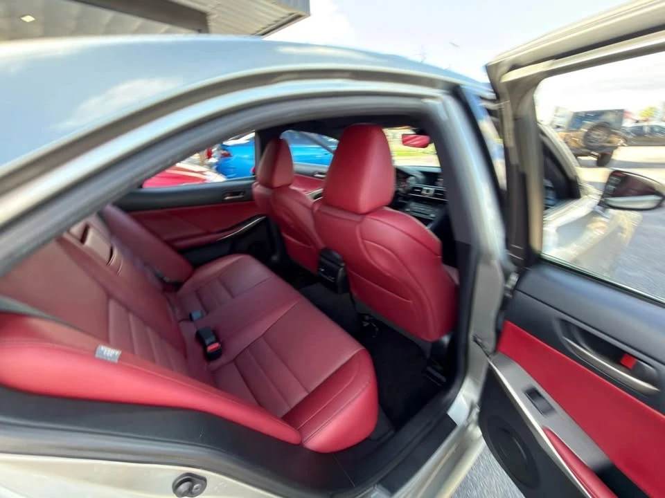 2020 Lexus IS 3rd Gen - Image 15 of 20