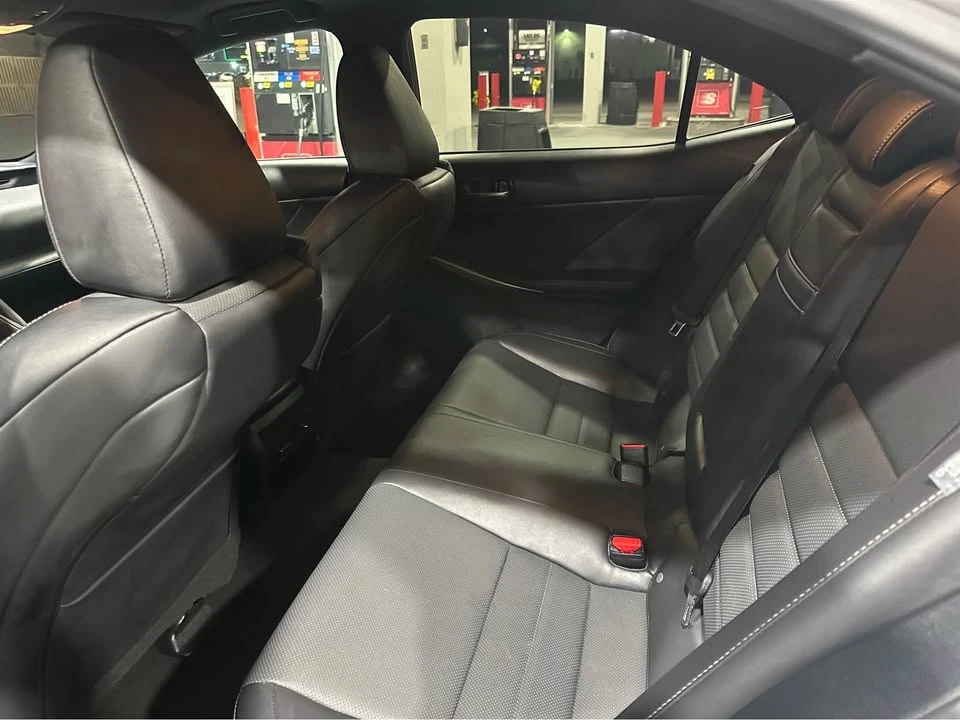 2020 Lexus IS 3rd Gen - Image 11 of 20