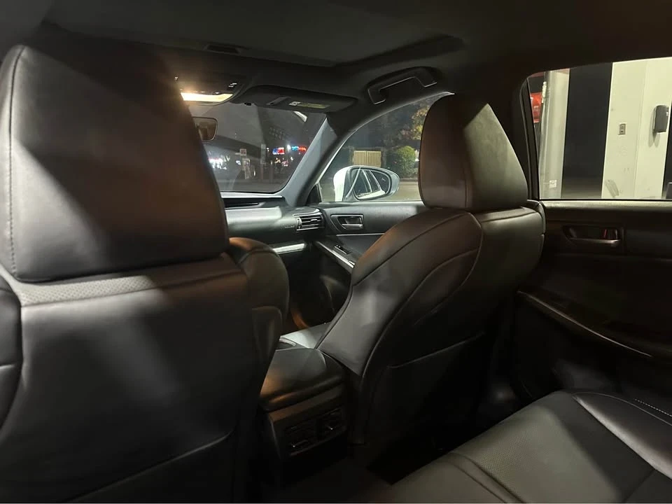 2020 Lexus IS 3rd Gen - Image 13 of 20