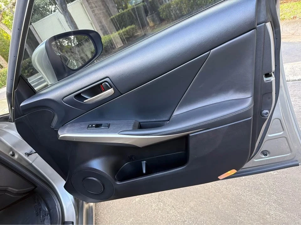 2020 Lexus IS 3rd Gen - Image 4 of 9