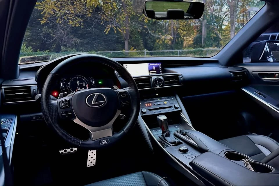 2020 Lexus IS 3rd Gen - Image 8 of 10
