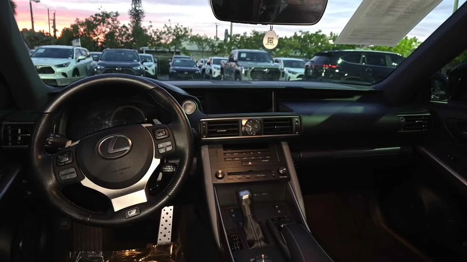 2020 Lexus IS 3rd Gen - Image 8 of 9