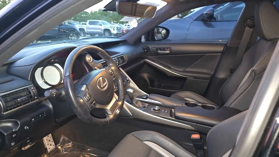 2020 Lexus IS 3rd Gen - Image 7 of 9
