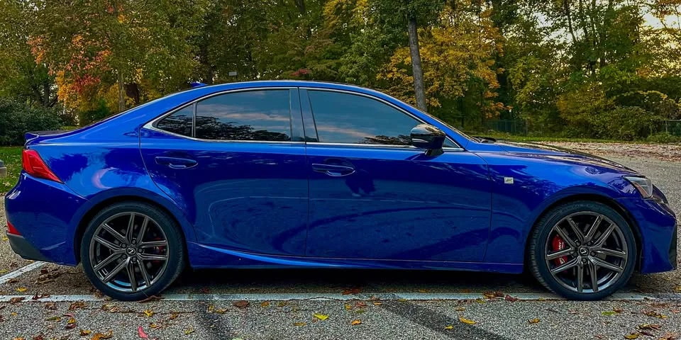 2020 Lexus IS 3rd Gen - Image 5 of 10
