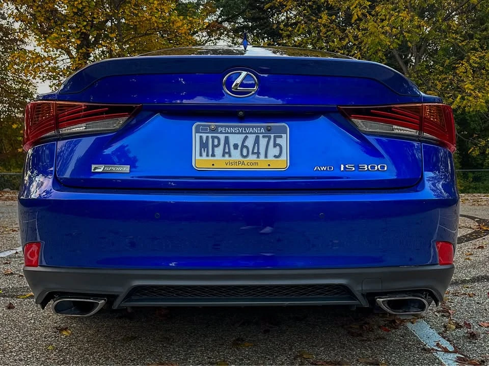 2020 Lexus IS 3rd Gen - Image 10 of 10
