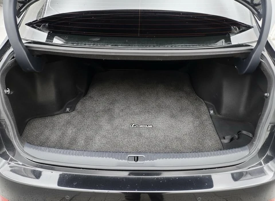 2020 Lexus IS 3rd Gen - Image 13 of 17
