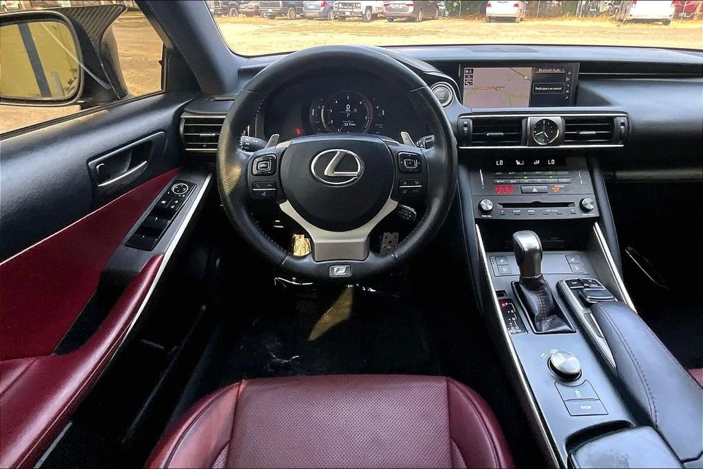 2020 Lexus IS 3rd Gen - Image 7 of 31
