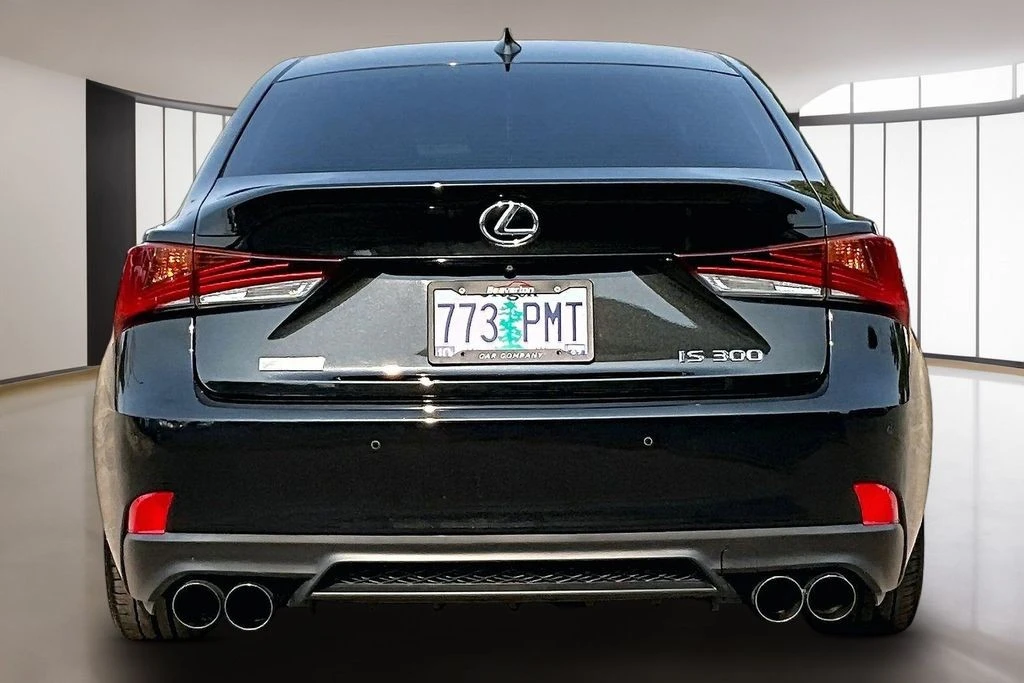 2020 Lexus IS 3rd Gen - Image 6 of 31