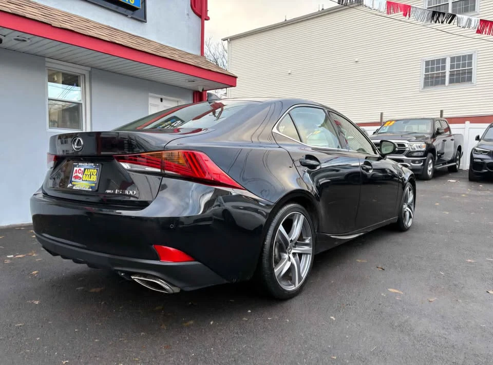 2020 Lexus IS 3rd Gen - Image 5 of 14