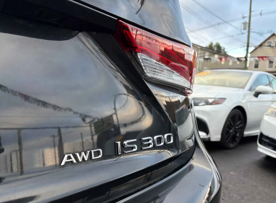 2020 Lexus IS 3rd Gen - Image 8 of 14