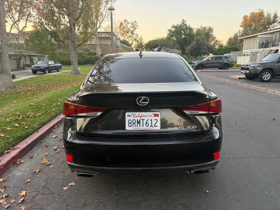 2020 Lexus IS 3rd Gen - Image 5 of 19