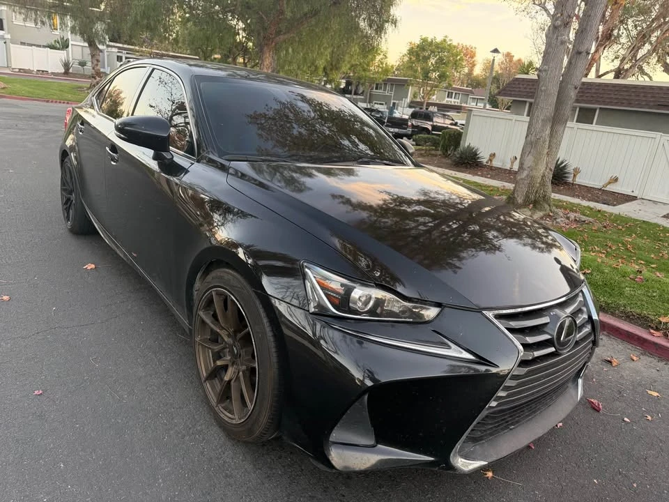 2020 Lexus IS 3rd Gen - Image 8 of 19