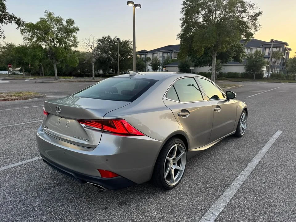 2020 Lexus IS 3rd Gen - Image 5 of 20