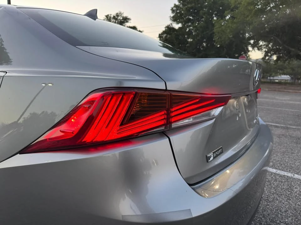 2020 Lexus IS 3rd Gen - Image 6 of 20
