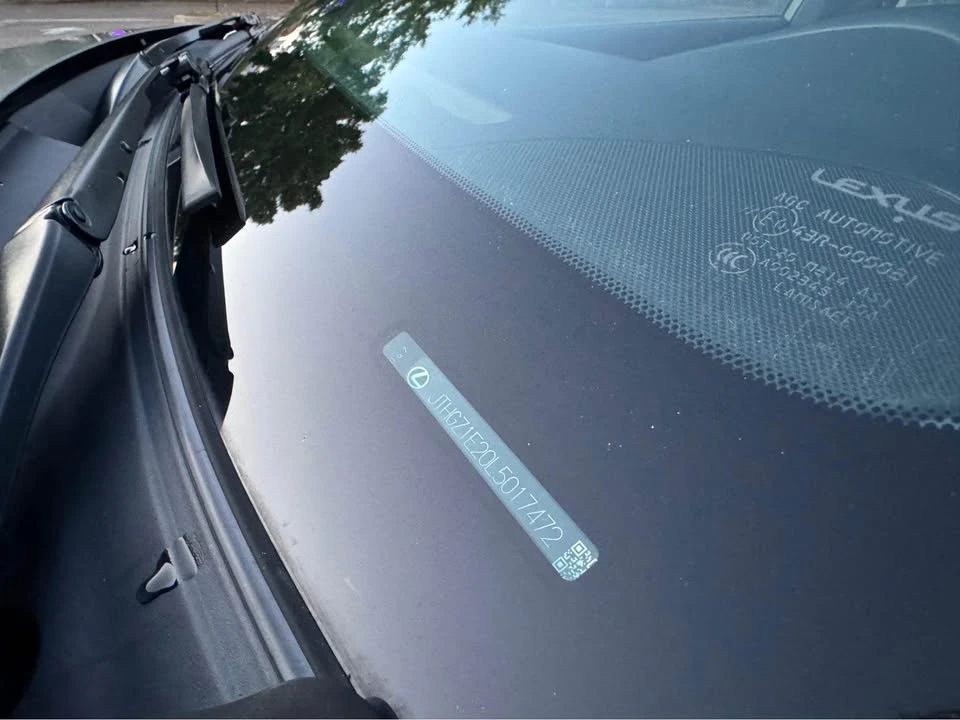 2020 Lexus IS 3rd Gen - Image 15 of 20