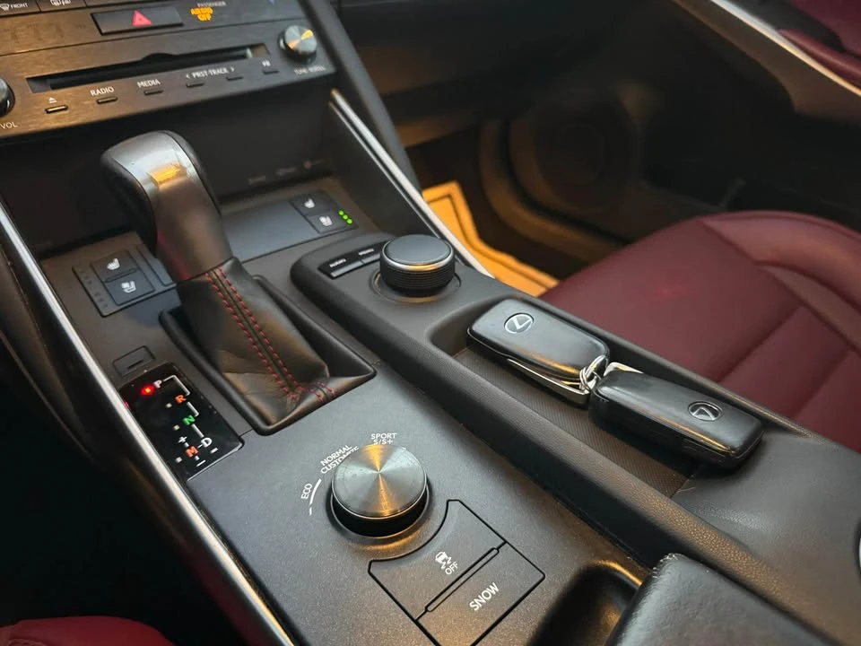 2020 Lexus IS 3rd Gen - Image 10 of 20