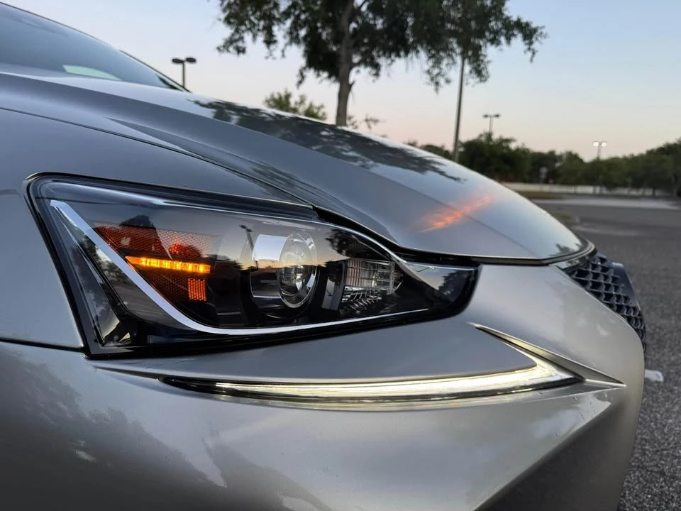 2020 Lexus IS 3rd Gen - Image 3 of 20