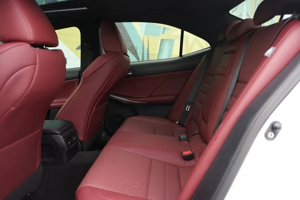 2020 Lexus IS 3rd Gen - Image 9 of 18